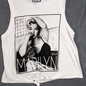 Marilyn Monroe large front tie tank‎ top cropped